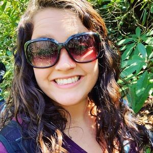 Meet your Posher, Candi